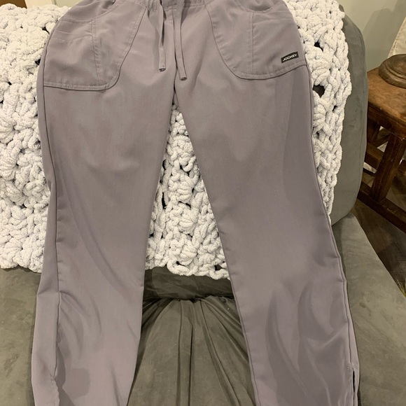 Jockey gray scrub set. - Picture 6 of 6